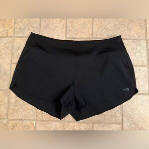 The North Face Women's Arque 3" Black Shorts size 3XL